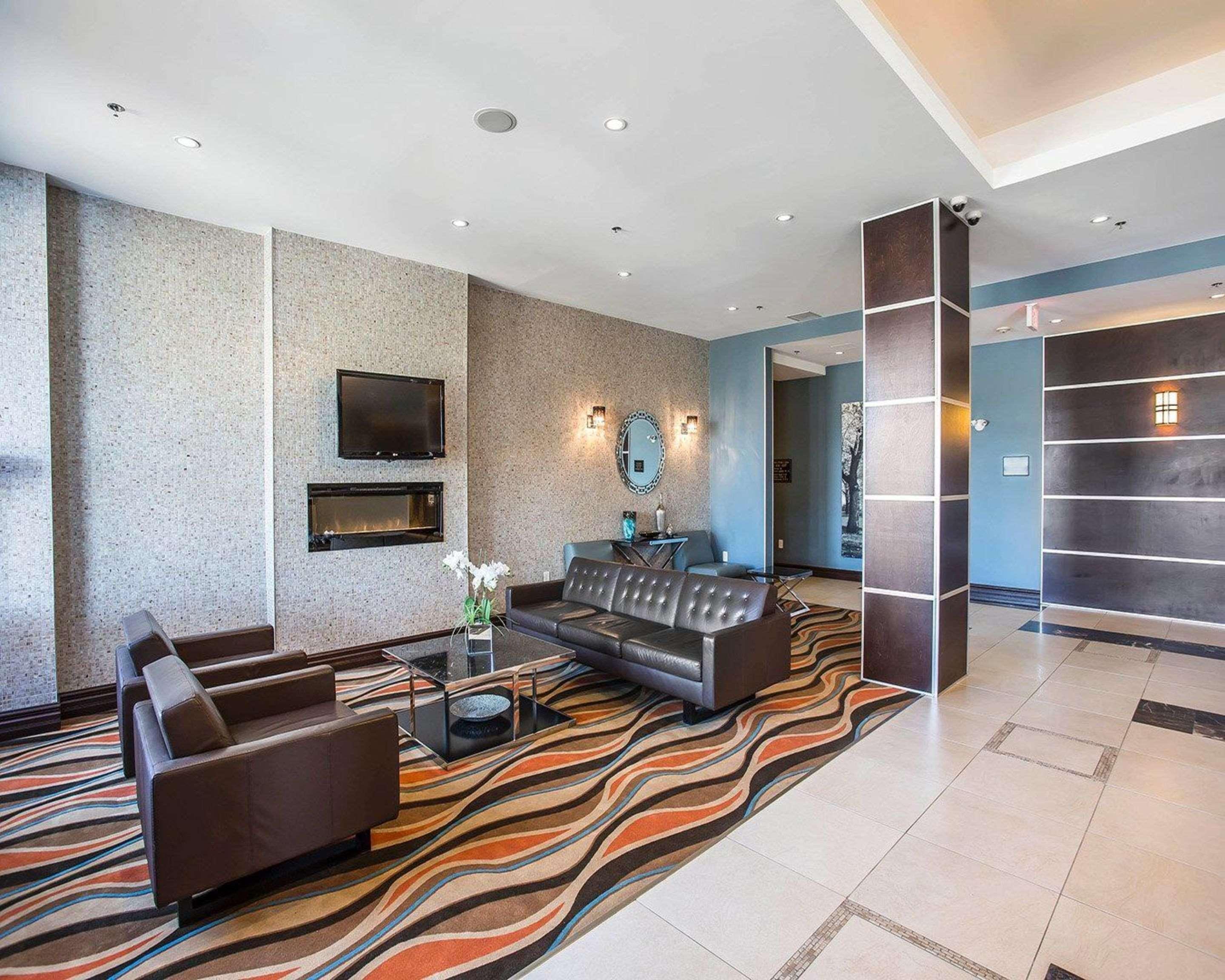 Comfort Hotel Bayer'S Lake Timberlea Екстериор снимка