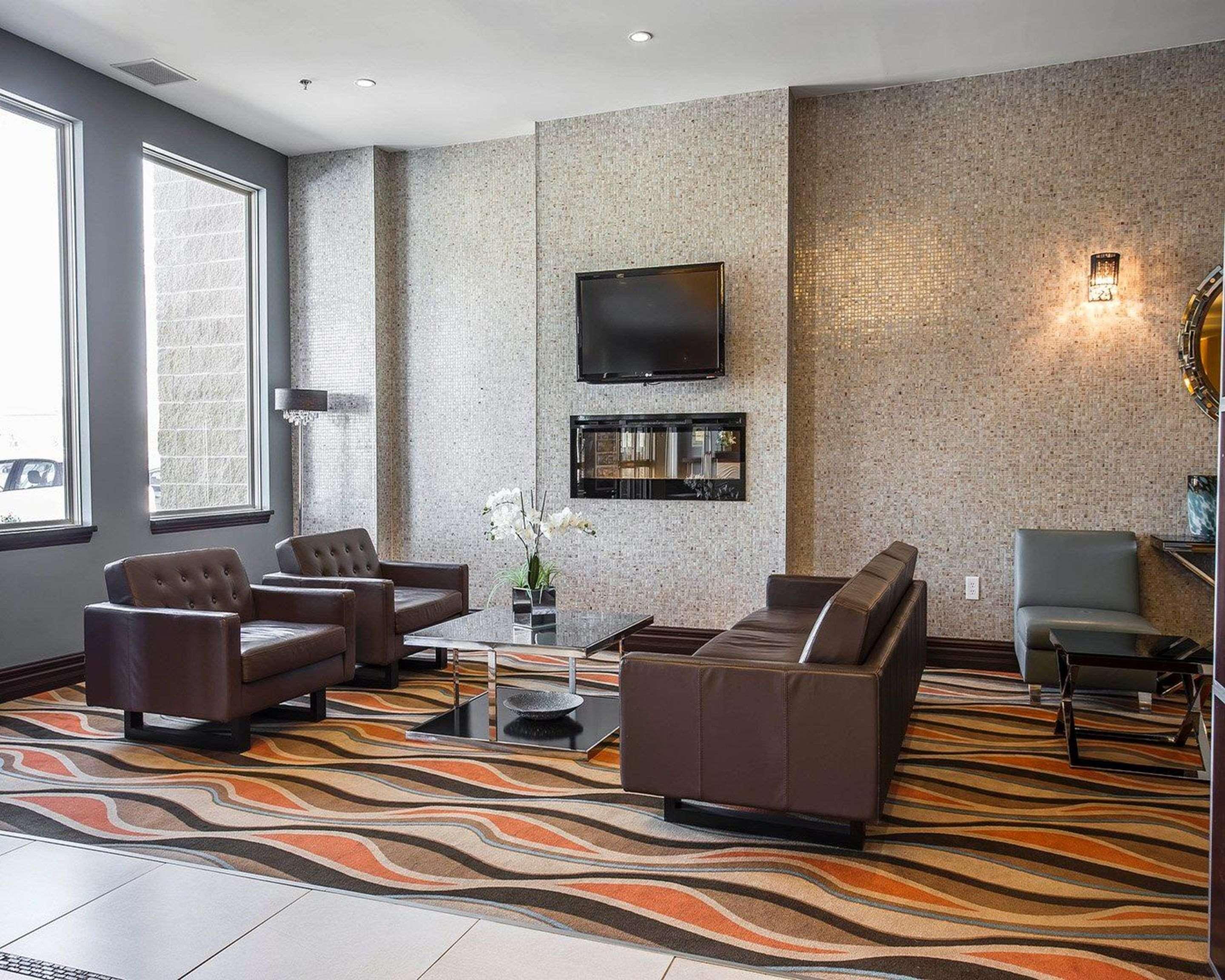 Comfort Hotel Bayer'S Lake Timberlea Екстериор снимка