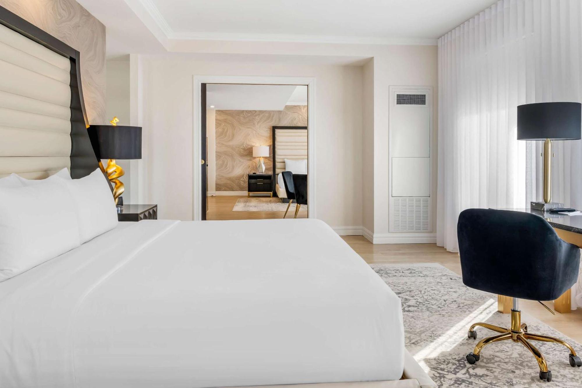 Comfort Hotel Bayer'S Lake Timberlea Екстериор снимка