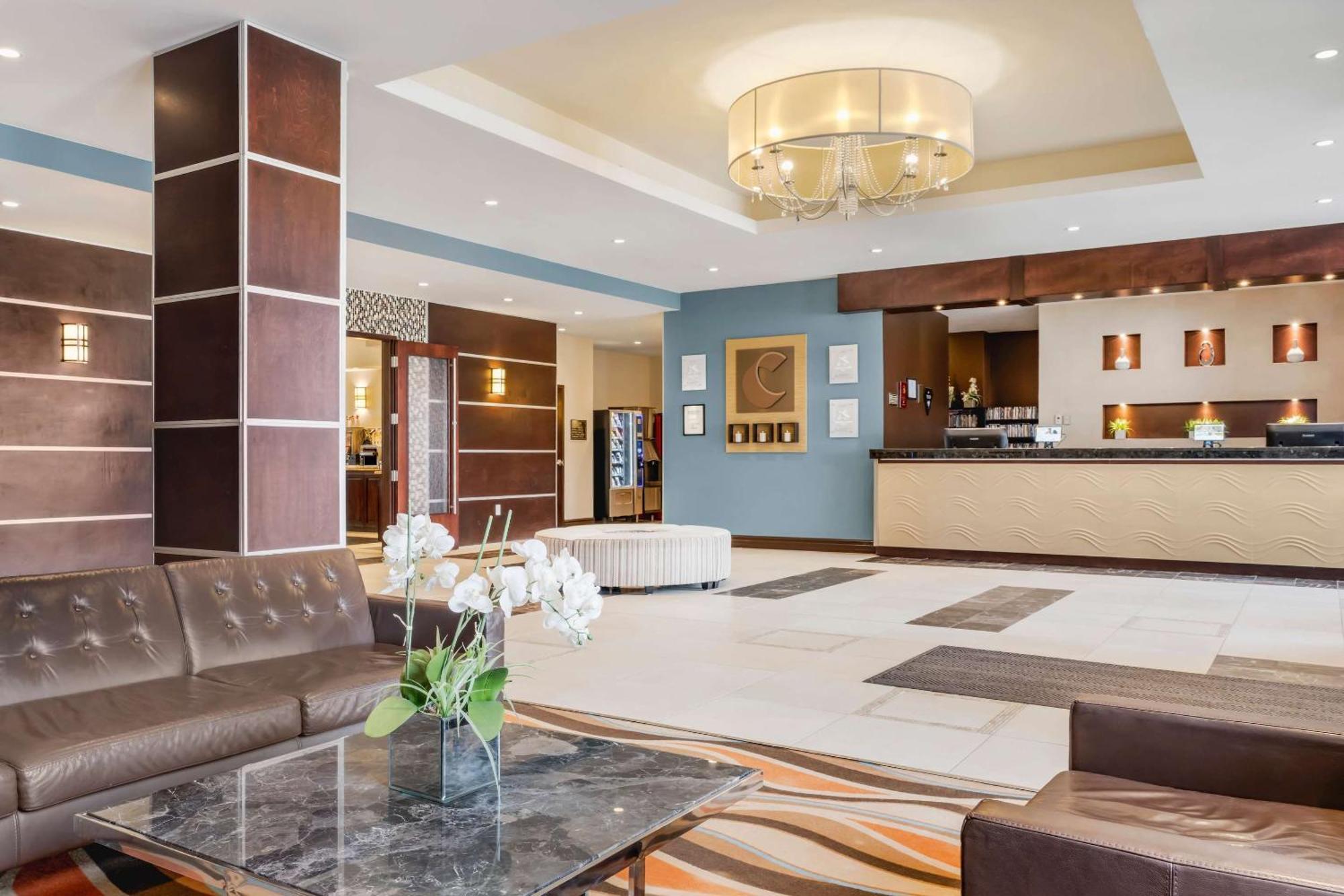 Comfort Hotel Bayer'S Lake Timberlea Екстериор снимка