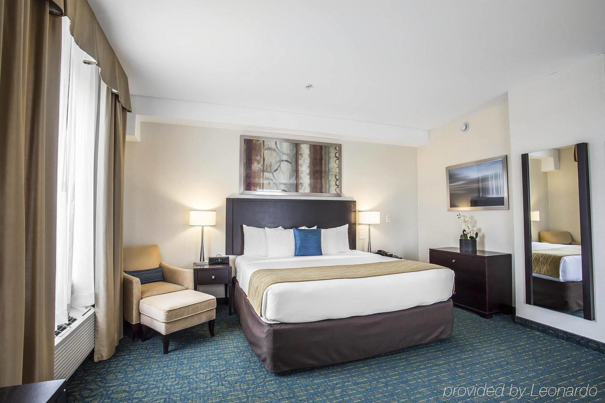 Comfort Hotel Bayer'S Lake Timberlea Екстериор снимка